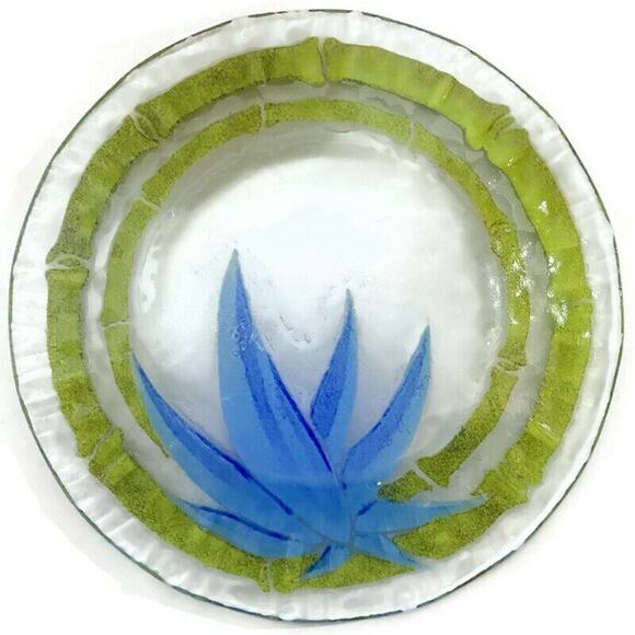 Sydenstricker Fused Glass Plate Blue and Red Flowers 8.5" Lot of Two - Picture 7 of 8